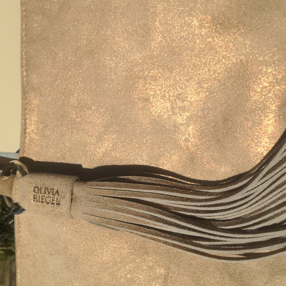 EXCLUSIVE Olivia Riegel Gold medium size handbag with satin interior - Picture 2 of 8